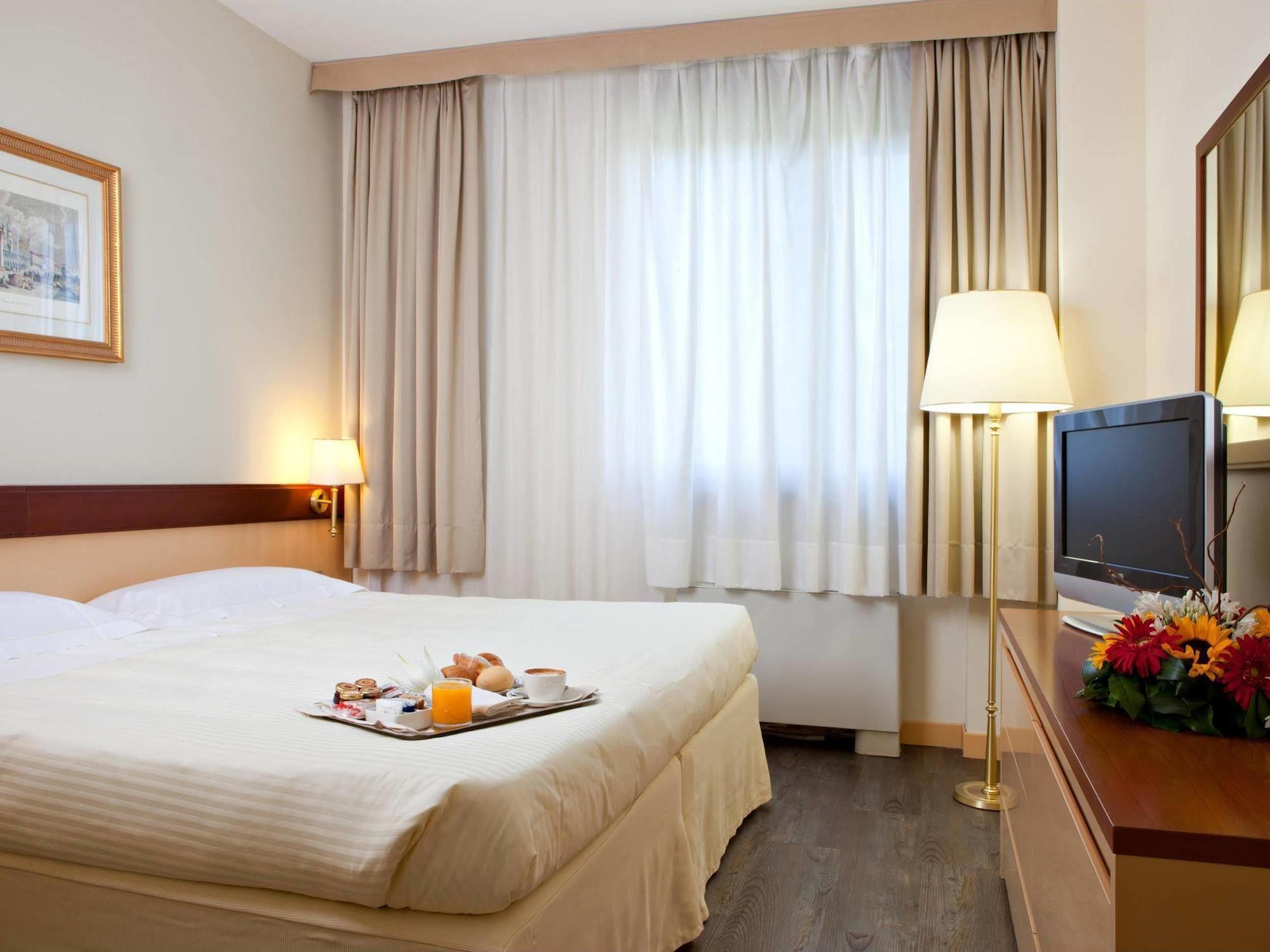 Unaway Hotel & Residence Quark Due Milano Exteriér fotografie